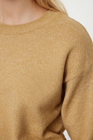 Kadın Moda Şık Bisiklet Yaka Standart Kol Regular Yünlü Geniş Kalıp Basic Triko Kazak