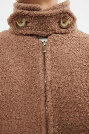 Kadın Moda Şık Regular Dik Yaka Standart Düz Astarlı Yaka Detaylı Buklet İnce Ceket Mont