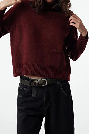 Kadın Moda Şık Dik Yaka Standart Kol Regular Cep Detaylı Yumuşak Dokulu Triko Kazak