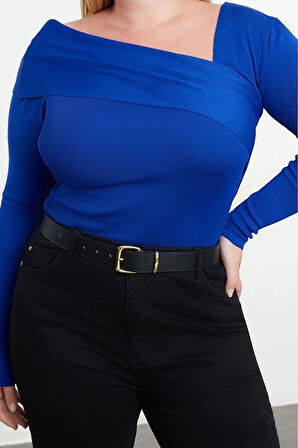 Kadın Büyük Beden Regular Asimetrik Yaka Uzun Kol Düz Asimetrik Yaka Vücudu Saran İnce Triko Kazak