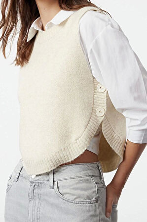 Kadın Moda Şık Bisiklet Yaka Standart Kol Crop Yumuşak Dokulu Düğmeli Triko Süveter