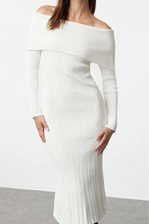 Kadın Moda Şık Midi Boy Carmen Yaka Regular Triko Basic Elbise