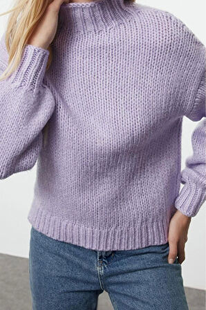 Kadın Moda Şık Dik Yaka Standart Kol Regular Geniş Kalıp Yumuşak Dokulu Basic Triko Kazak