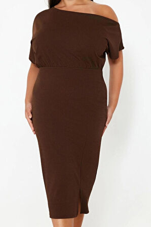 Kadın Moda Şık Büyük Beden Midi Boy Kayık Yaka Fitted Tek Omuz Örme Elbise