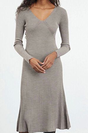 Kadın Moda Şık Midi Boy V Yaka Regular Triko Etek Ucu Fırfırlı Elbise