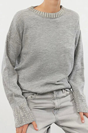 Kadın Moda Şık Bisiklet Yaka Standart Kol Regular Yumuşak Dokulu Taşlı Triko Kazak