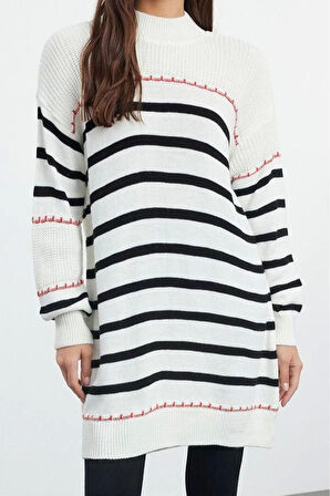 Kadın Tesettür Moda Şık Regular Bisiklet Yaka Uzun Kol Çizgili Kırmızı ve Siyah Basic Triko Kazak