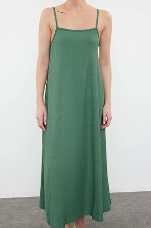 Kadın Moda Şık Maxi Boy Kare Yaka Relaxed Ayarlanabilir Askılı A-Line Bürümcük Dokulu Örme Elbise