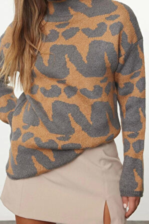 Kadın Moda Şık Dik Yaka Standart Kol Regular Yumuşak Dokulu Triko Kazak