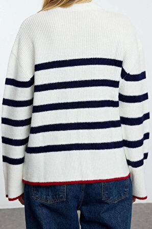 Kadın Moda Bisiklet Yaka Standart Kol Regular Yumuşak Dokulu Geniş Kalıp Basic Çizgili Triko Kazak