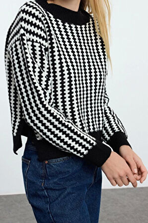 Kadın Moda Şık Bisiklet Yaka Standart Kol Regular Basic Çizgili Triko Kazak