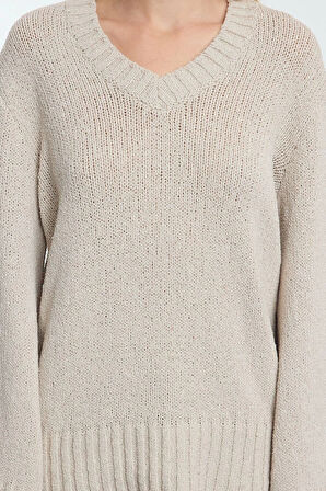 Kadın Moda Şık V Yaka Standart Kol Regular Geniş Kalıp Basic Triko Kazak