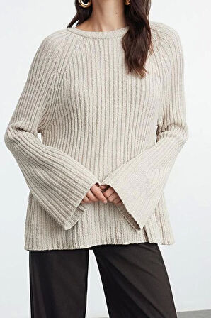 Kadın Moda Şık Bisiklet Yaka Standart Kol Regular Geniş Kalıp Peplum Detaylı Triko Kazak