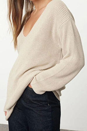 Kadın Moda Şık V Yaka Standart Kol Regular Geniş Kalıp Basic Triko Kazak