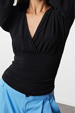 Kadın Moda Şık Regular Kruvaze Yaka Balon Kol Slim Kalıp Örme Büzgü Drape Detaylı Kollu Esnek Bluz