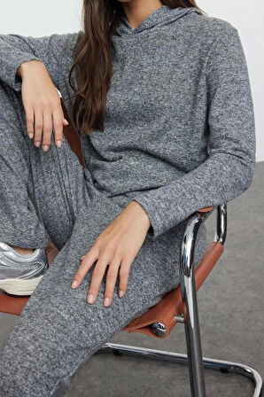 Kadın Moda Şık Regular Kısa Boy Uzun Kollu Kapüşonlu Yumoş Esnek Örme Bluz ve Pantolon Alt-Üst Takım