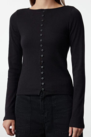 Kadın Moda Şık Regular Bisiklet Yaka Fitted Kalıp Örme Düğme Detaylı Fitilli Esnek Boy Bluz