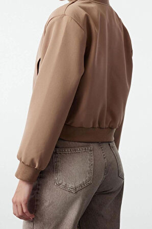 Kadın Moda Şık Bol Hakim Yaka Crop Düz Astarlı Oversize Crop İnce Bomber Mont