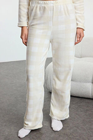 Kadın Moda Şık Bisiklet Yaka Boru Paça Uzun Kol Ekoseli Nakışlı Wellsoft Kışlık Örme Pijama Takımı