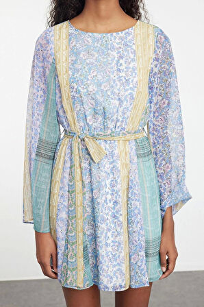 Kadın Mini Boy Bisiklet Yaka Regular Çiçek Desenli Eteği Belden Açılan Astarlı Dokuma Şifon Elbise