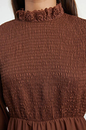 Kadın Moda Şık Tesettür Uzun Dik Yaka Regular Gipeli Dokuma Elbise