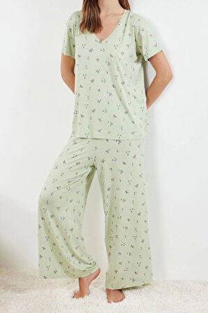 Kadın Moda Şık V Yaka Geniş Paça Kısa Kol Çiçekli Örme Pijama Takımı
