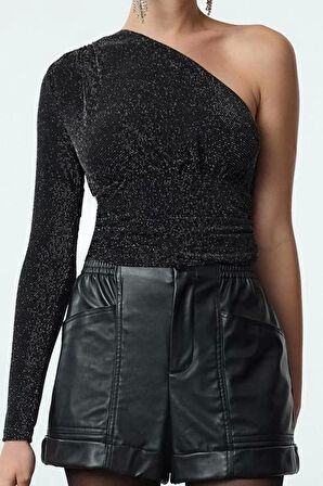 Kadın Moda Şık Üst Giyim Crop Asimetrik Yaka Fitted Kalıp Örme Tek Omuz Parıltılı Simli Bluz