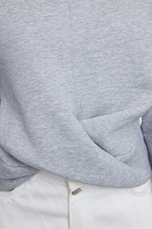 Kadın Moda Slim Bisiklet Yaka Düşük Kol Crop Burgu Detaylı Crop Kalın İçi Polarlı Örme Sweatshirt