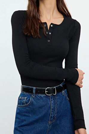 Kadın Moda Şık Regular Havuz Yaka Slim Kalıp Örme Çıtçıtlı Fitted Vücuda Oturan Fitilli Esnek Bluz