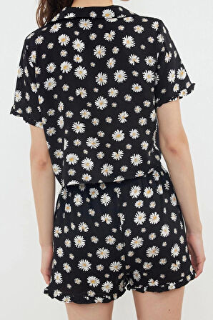 Kadın Moda Şık Gömlek Yaka Boru Paça Kısa Kol Papatya Desenli Fırfırlı Viskon Dokuma Pijama Takımı