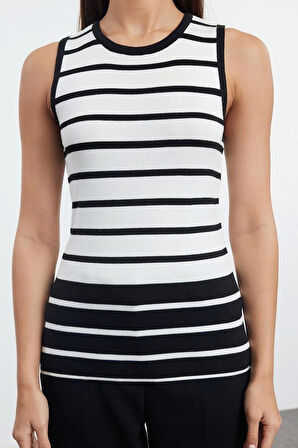 Kadın Moda Şık Üst Giyim Crop Bisiklet Yaka Slim Kalıp Triko Sıfır Kol Çizgili Bluz