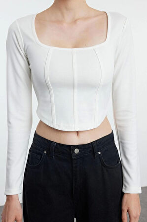Kadın Moda Şık Crop Kare Yaka Slim Kalıp Örme Biye Detaylı Fitted Vücuda Oturan İnterlok Bluz
