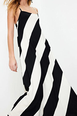 Kadın Moda Şık Maxi Boy Kare Yaka Relaxed Ayarlanabilir Askılı A-Line Bürümcük Dokulu Örme Elbise