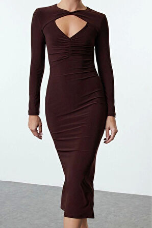 Kadın Moda Şık Midi Boy Bisiklet Yaka Fitted Vücuda Oturan Cut Out Pencere Detaylı Örme Elbise