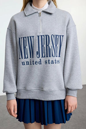 Kadın Oversize Fermuarlı Yaka Uzun Kalıp Kalın Polarlı Slogan Baskılı Fermuarlı Örme Sweatshirt