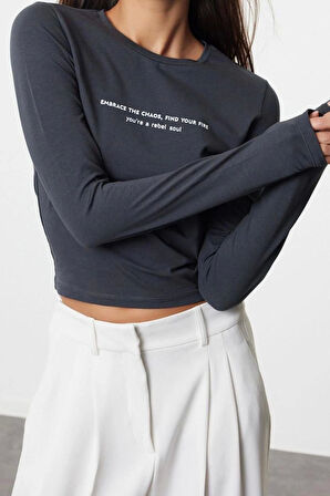 Kadın Moda Şık Üst Giyim Crop Bisiklet Yaka Slim Kalıp Örme Slogan Baskılı Vücuda Oturan Esnek Bluz