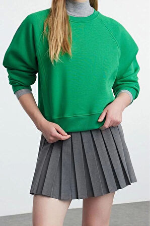 Kadın Moda Şık Regular Bisiklet Yaka Düşük Kol Regular Nervür Detaylı Normal Kalıp Örme Sweatshirt