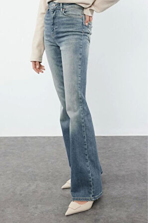 Kadın Moda Şık Kot Pantolon İspanyol Paça Uzun Boy Denim Vintage Normal Bel İspanyol Paça Jeans