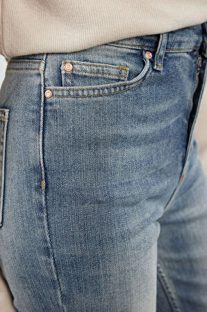 Kadın Moda Şık Kot Pantolon İspanyol Paça Uzun Boy Denim Vintage Normal Bel İspanyol Paça Jeans