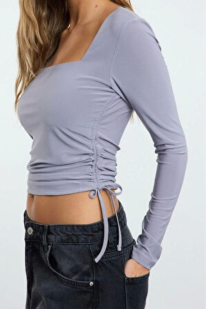 Kadın Moda Şık Crop Kare Yaka Slim Kalıp Örme Büzgü Detaylı Fitted Vücuda Oturan Esnek Bluz