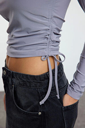 Kadın Moda Şık Crop Kare Yaka Slim Kalıp Örme Büzgü Detaylı Fitted Vücuda Oturan Esnek Bluz