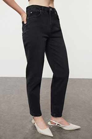 Kadın Moda Şık Kot Pantolon Boru Paça Uzun Boy Denim Normal Bel Slim Mom Jeans