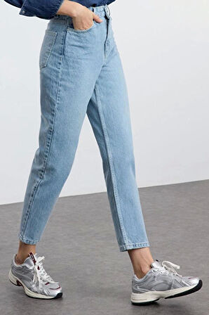 Kadın Moda Şık Kot Pantolon Boru Paça Uzun Boy Denim Mavi Yüksek Bel Mom Jeans