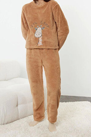Kadın Moda Şık Bisiklet Yaka Boru Paça Uzun Kol Hayvan Nakışlı Wellsoft Kışlık Örme Pijama Takımı