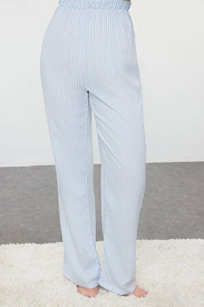 Kadın Havuz Yaka Geniş Paça Uzun Kol Çizgili Fırfır ve Kurdele Fiyonk Detaylı Dokuma Pijama Takımı