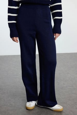 Kadın Moda Şık Geniş Paça Regular Boy Uzun Kollu Fermuar Detaylı Selanik Çizgili Triko Alt-Üst Takım