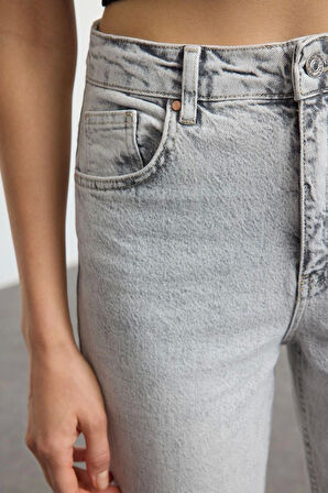 Kadın Moda Şık Kot Pantolon Boru Paça Uzun Boy Denim Gri Yüksek Bel Straight Jeans