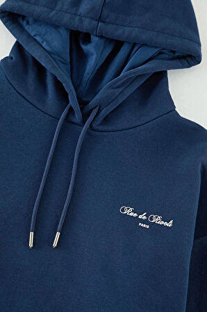 Kadın Büyük Beden Moda Şık Oversize Kapüşonlu Standart Kol Regular Basic Sweatshirt