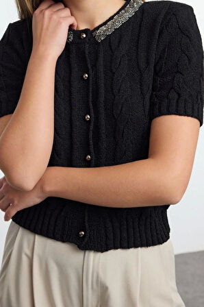 Kadın Moda Şık Crop Bisiklet Yaka Slim Crop %100 Pamuk Boncuk Detaylı Saç Örgülü Triko Hırka
