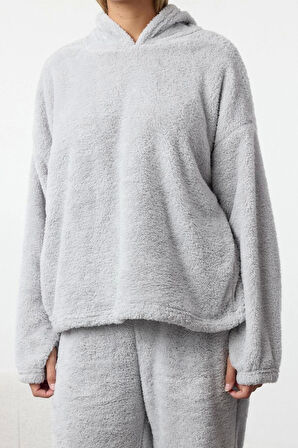 Kadın Moda Şık Kapüşonlu Boru Paça Uzun Kol ve Nakışlı Wellsoft Kışlık Örme Pijama Takımı